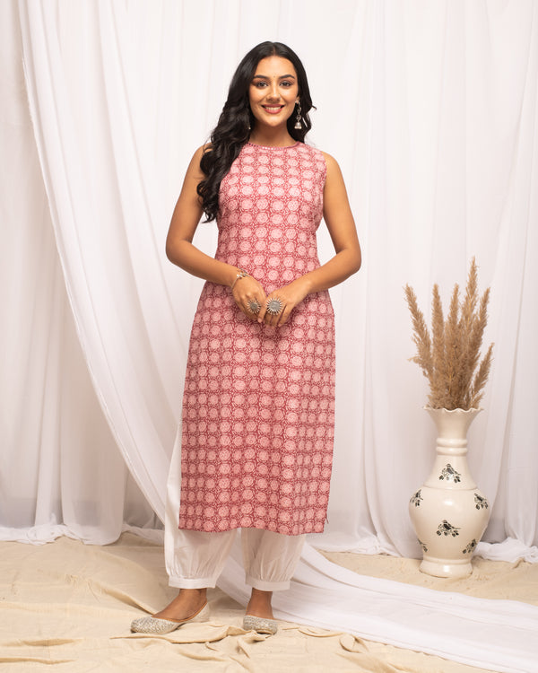 Pink Cotton Floral Printed Round neck Kurti