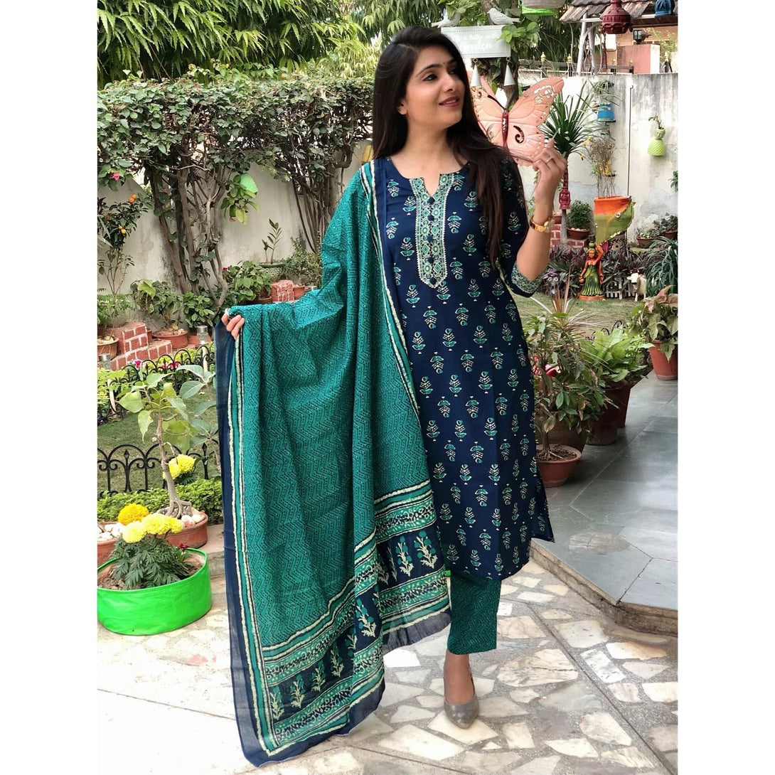 Women's Blue Printed Viscose Rayon Kurta And Pant Set - Alvami