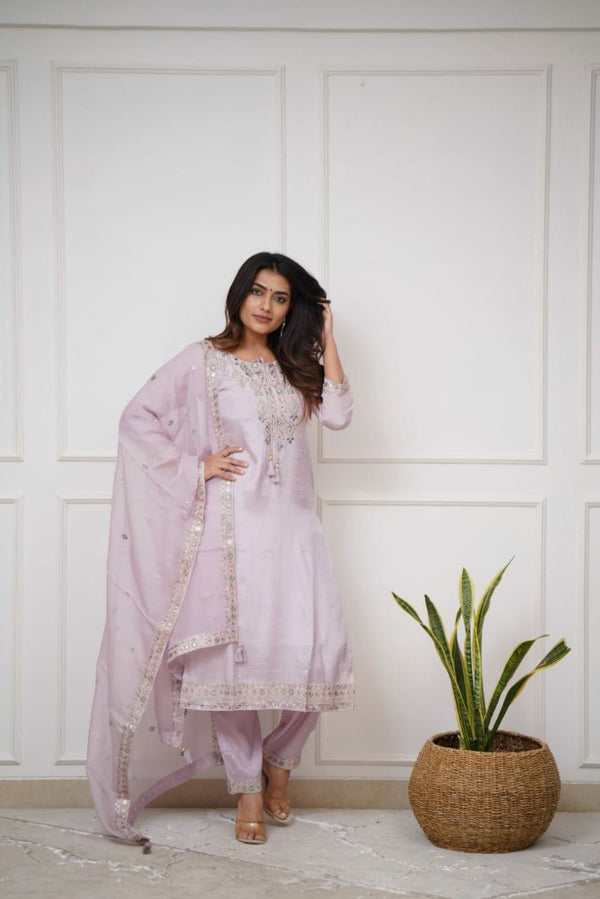 Luxury Ethnic Wear: Viscose Chanderi Kurti and Dupatta Set